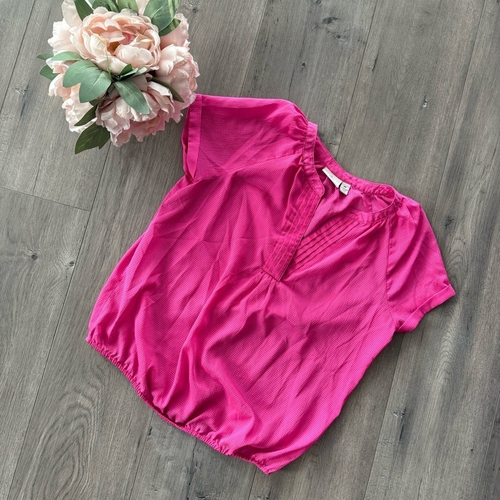 💐 St. John’s Bay Pink Silky Pleated V‎ Neck Blouse
